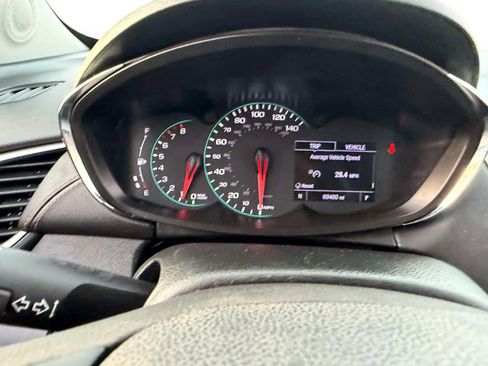 Used 2019 Chevrolet Trax LS image 25