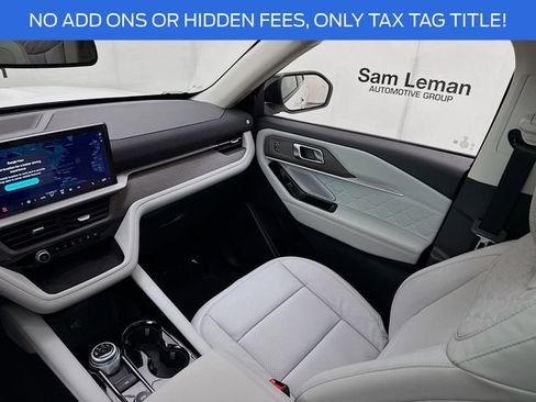 New 2026 Ford Explorer Platinum image 25