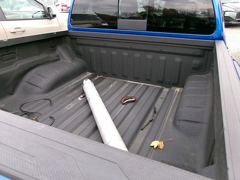 Used 2024 Nissan Frontier PRO-4X w/ Off-Road Protection Package image 19