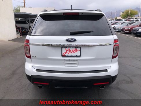 Used 2015 Ford Explorer XLT image 7