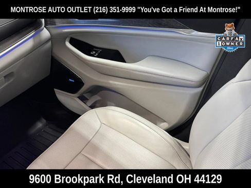Used 2023 Jeep Grand Cherokee Overland AWD/4WD image 42