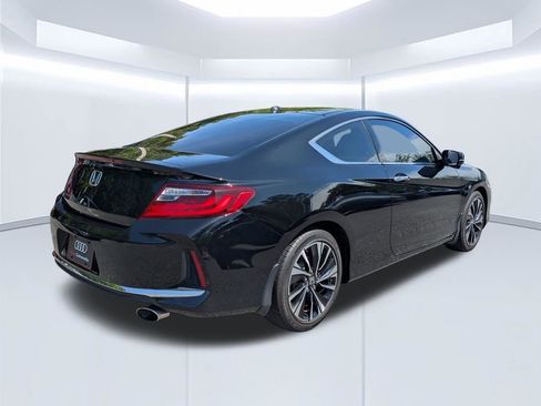 Used 2017 Honda Accord EX image 4
