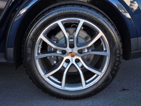New 2026 Porsche Cayenne AWD/4WD image 11