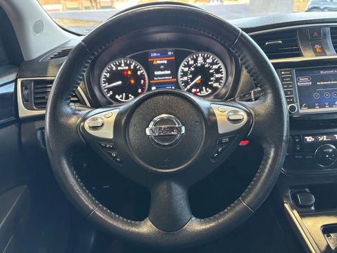 Used 2019 Nissan Sentra SV image 10