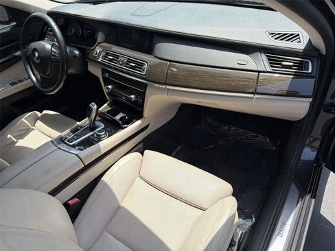 Used 2012 BMW 750Li RWD image 13