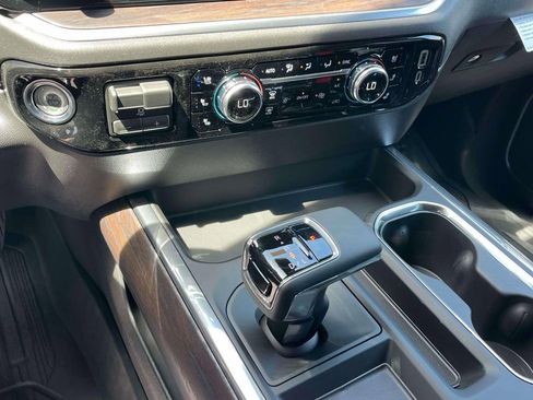 New 2026 GMC Sierra 1500 SLT w/ SLT Premium Plus Package AWD/4WD image 27