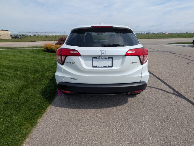 Used 2018 Honda HR-V EX image 8