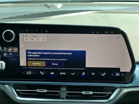 Used 2025 Chevrolet Equinox EV LT w/ Convenience Package FWD image 28