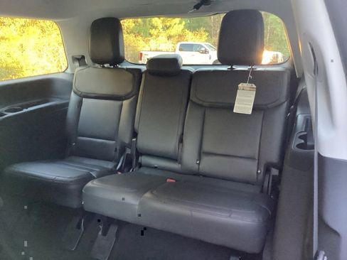 New 2025 Ford Expedition Active image 46