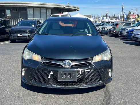 Used 2016 Toyota Camry SE image 4