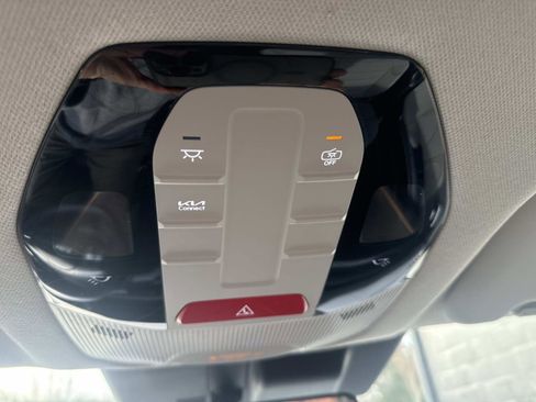 Used 2025 Kia K4 EX image 22