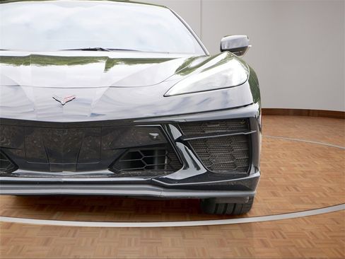 Used 2023 Chevrolet Corvette Stingray Premium Conv w/ Z51 Performance Package image 9