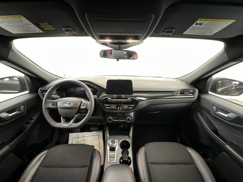 Used 2025 Ford Escape ST-Line image 10