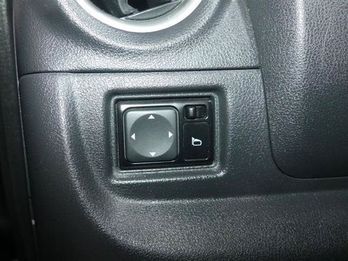 Used 2018 Nissan Versa SV w/ SV Special Edition Package FWD image 29