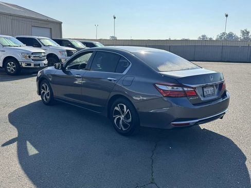 Used 2016 Honda Accord LX image 8
