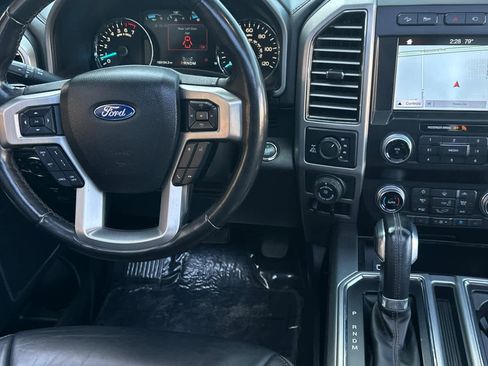 Used 2019 Ford F150 Platinum w/ Equipment Group 701A Luxury image 16