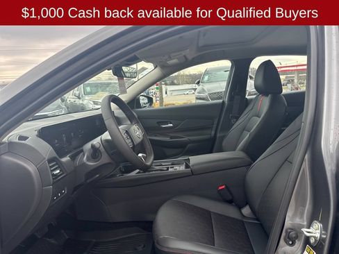 New 2026 Nissan Sentra SR w/ SR Premium Package FWD image 18