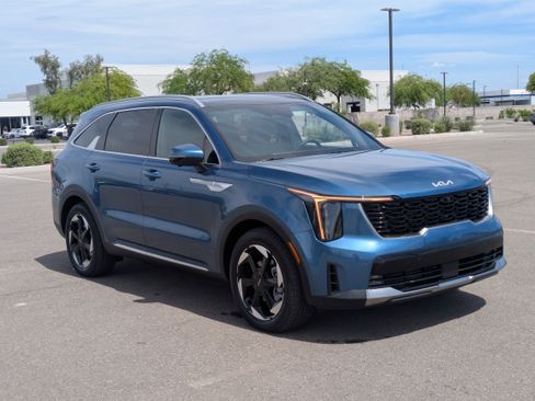 Certified 2025 Kia Sorento SX Prestige image 7