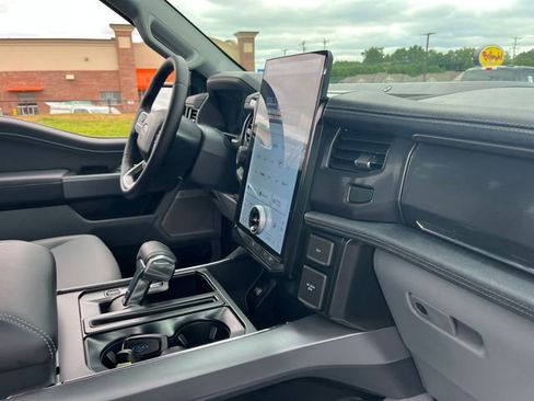 New 2025 Ford F150 Lightning Flash image 32