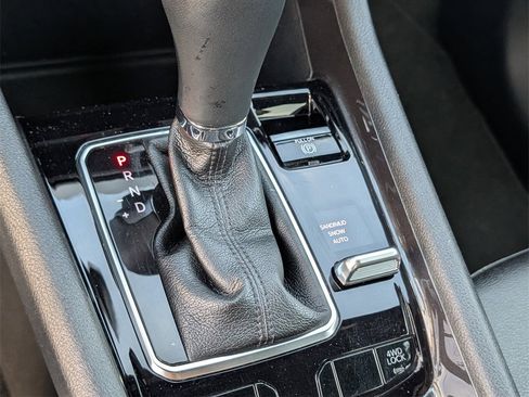 Used 2024 Jeep Compass Latitude image 21