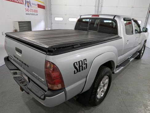Used 2005 Toyota Tacoma PreRunner image 7