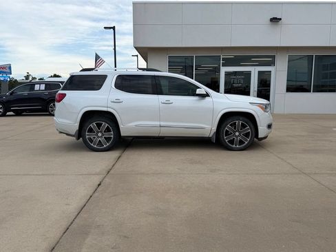 Used 2017 GMC Acadia Denali w/ Technology Package AWD/4WD image 3