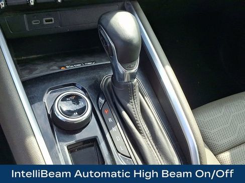 Used 2024 Chevrolet Colorado ZR2 w/ ZR2 Convenience Package III image 20