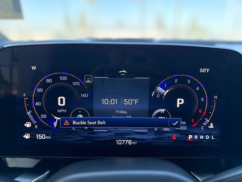 Used 2025 Chevrolet Suburban RST image 19