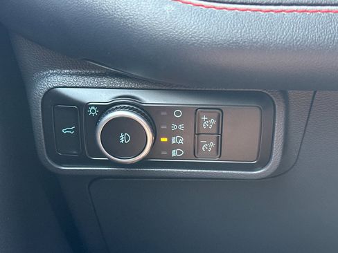 Used 2025 Ford Explorer ST AWD/4WD image 33