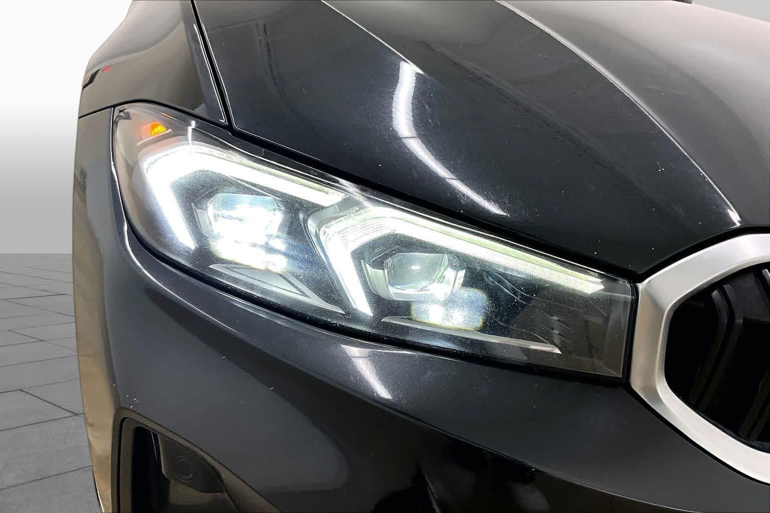 Used 2023 BMW 330i xDrive Sedan w/ Driving Assistance Package AWD/4WD image 27
