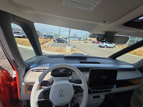 New 2025 Volkswagen ID. Buzz Pro S Plus image 17