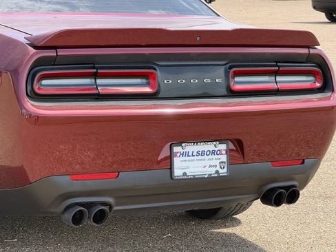 Used 2021 Dodge Challenger SXT RWD image 6
