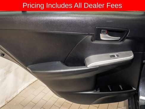 Used 2012 Toyota Camry FWD image 8