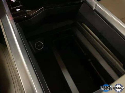 Used 2024 Audi Q8 e-tron Premium image 50