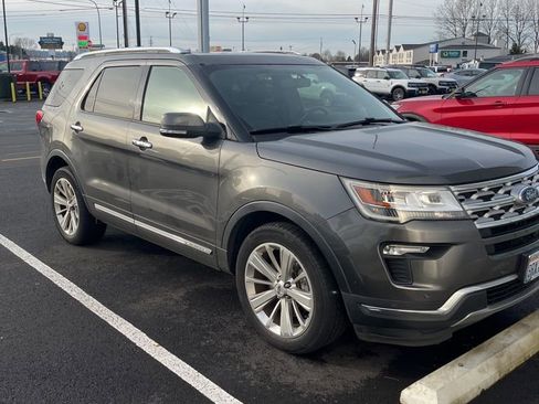 Used 2019 Ford Explorer Limited w/ Class III Trailer Tow Package image 10