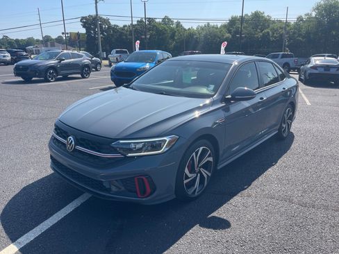 Used 2022 Volkswagen Jetta GLI Autobahn FWD image 3