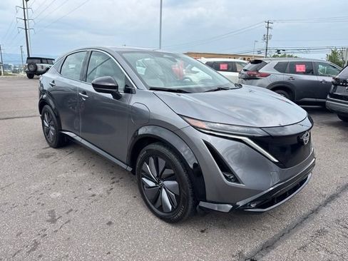 Certified 2023 Nissan Ariya FWD image 3
