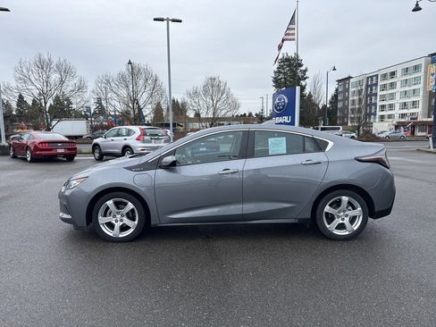 Used 2018 Chevrolet Volt LT w/ LT Driver Confidence Package image 2