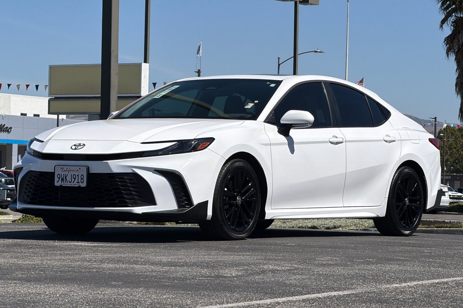 Used 2026 Toyota Camry SE w/ Convenience Package FWD image 9