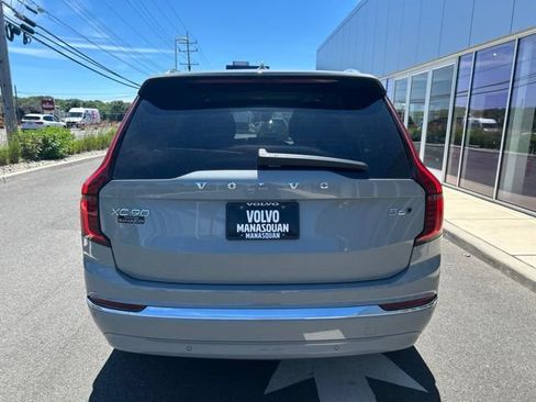 Certified 2025 Volvo XC90 B6 Plus AWD/4WD image 4