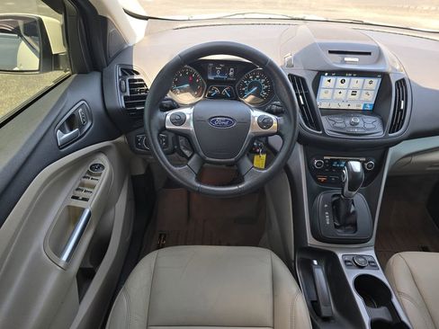 Used 2016 Ford Escape SE w/ SE Leather Comfort Package AWD/4WD image 13