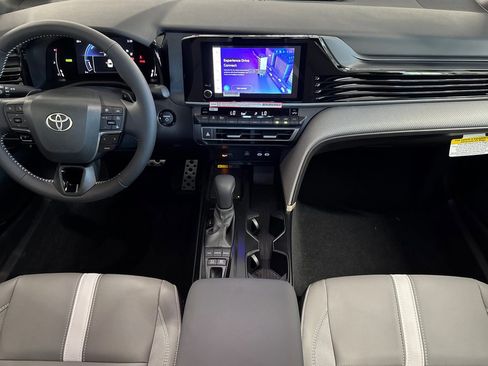 New 2026 Toyota Camry SE image 15