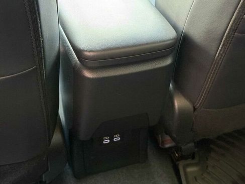 Used 2023 Toyota Prius XLE FWD image 16