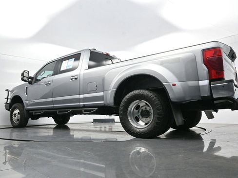 Used 2020 Ford F350 Lariat w/ Lariat Value Package image 51