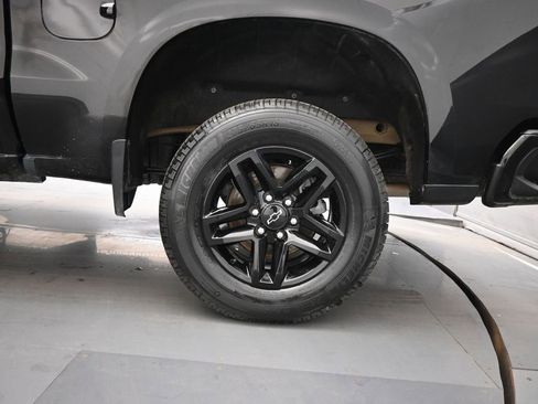 Used 2021 Chevrolet Silverado 1500 LT Trail Boss w/ Convenience Package II image 21