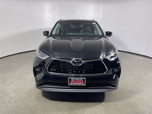 New 2026 Toyota Highlander Platinum AWD/4WD image 8
