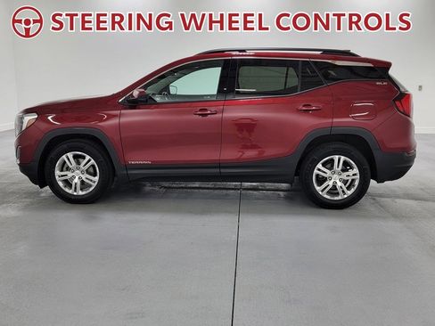 Used 2019 GMC Terrain SLE w/ Driver Convenience Package FWD image 5