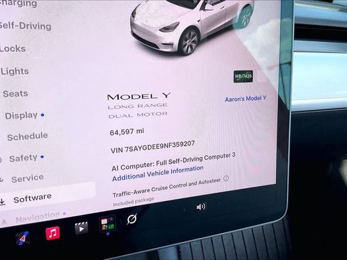 Used 2022 Tesla Model Y Long Range AWD/4WD image 22