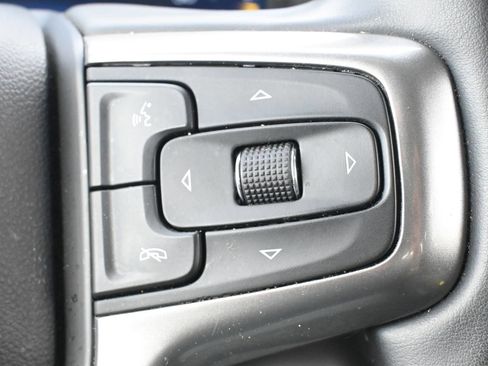 Used 2025 Chevrolet Silverado 1500 LT RWD image 16