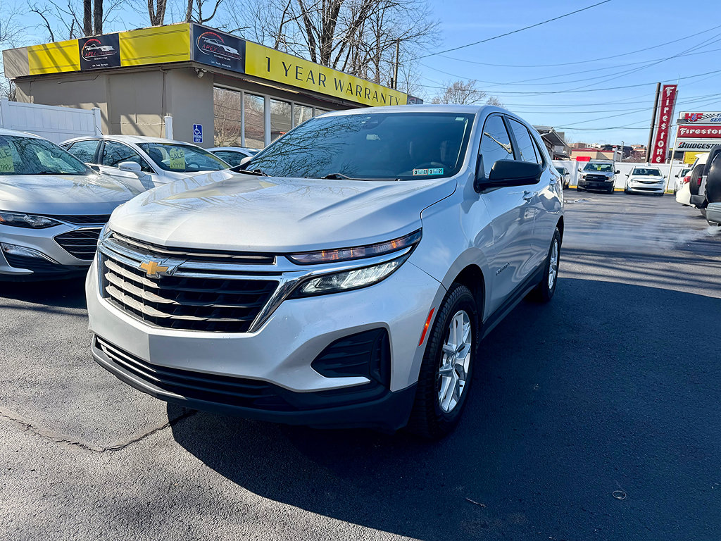 Used 2022 Chevrolet Equinox LS AWD/4WD image 1